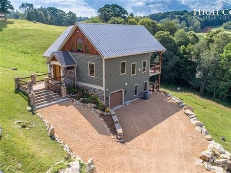 116 Pinnacle Ridge Road, <strong>Banner Elk</strong>, NC 28604 Cindy Giarrusso NEW - 17 HRS AGO $1,200,000 2bd 3ba 1,833 sqft 15 Eagle Village Circle, <strong>Banner Elk</strong>, NC 28604 Allison. . Zillow banner elk